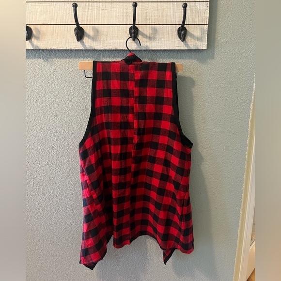 P.S. Kate buffalo plaid vest Medium - Picture 2 of 2